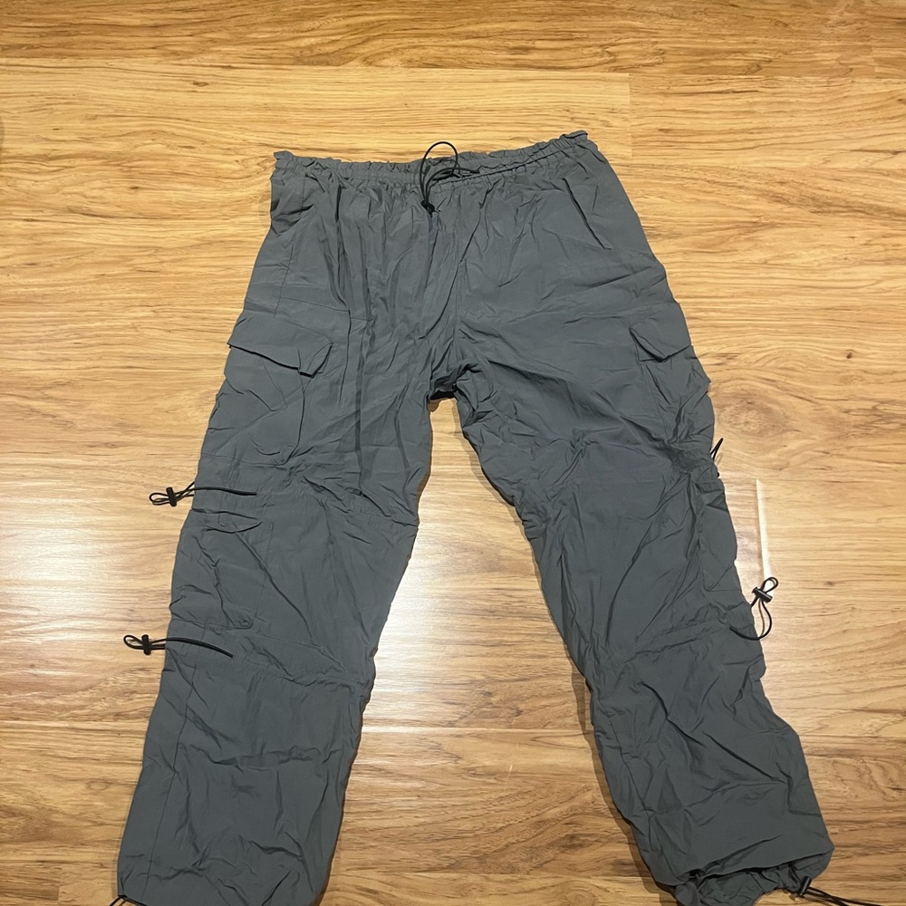Garage Women’s Charcoal Cargo Parachute Pants